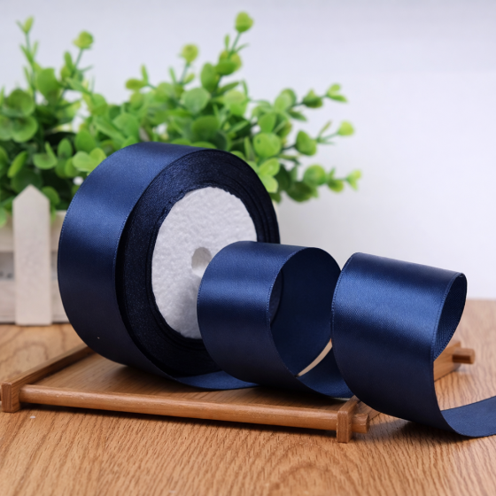 Satenska traka tamno plava 25mm